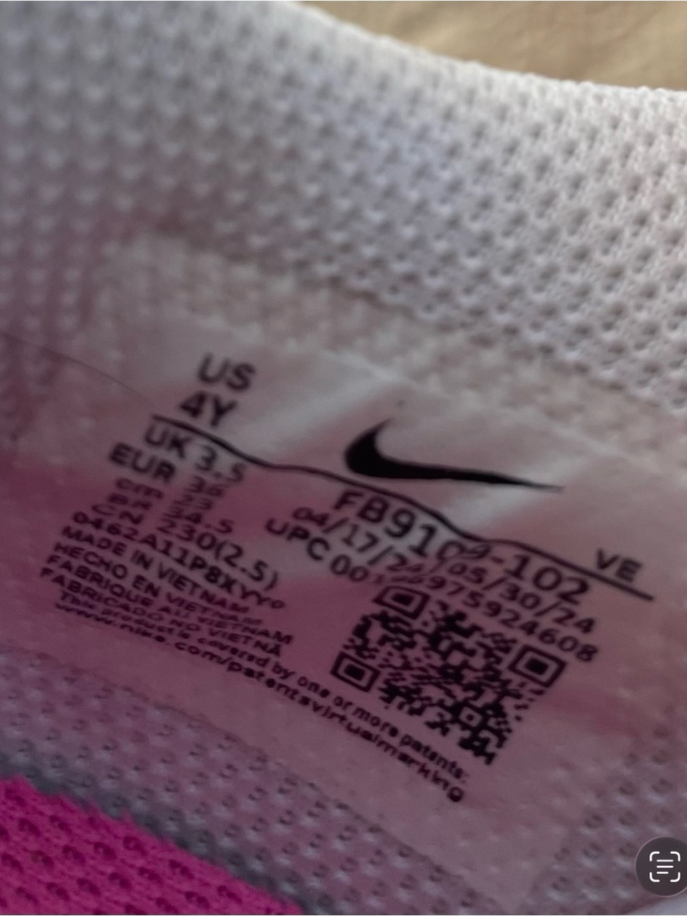 *EUC* Nike Women’s Dunk Low-top Sneakers ft. in  Pink and White Color-way 4Y - Picture 6 of 6